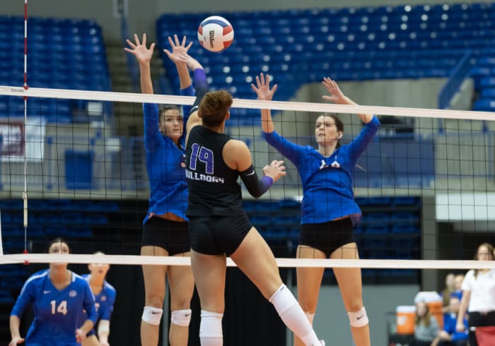 Fayetteville-Conway Volleyball Final__00003